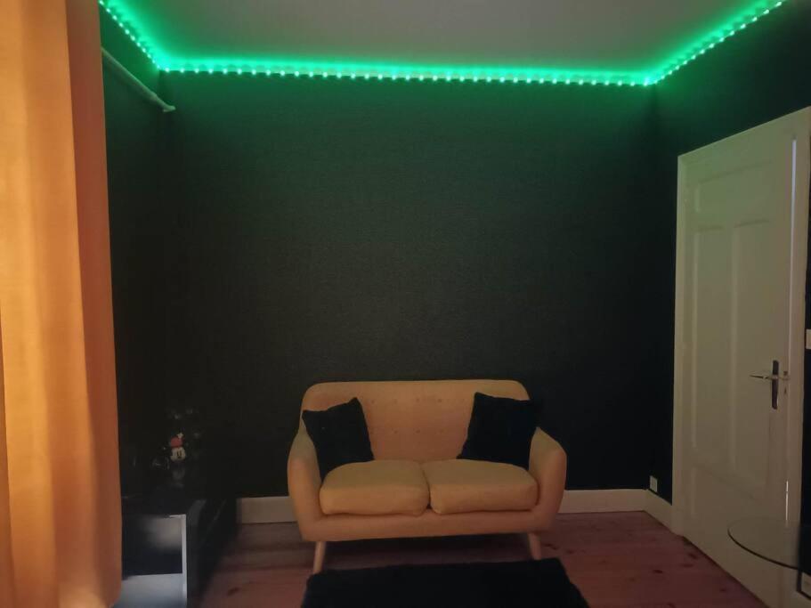 L'Appart De Babou Rez De Chaussee Parking Free Draps Wifi Thiers Exterior foto